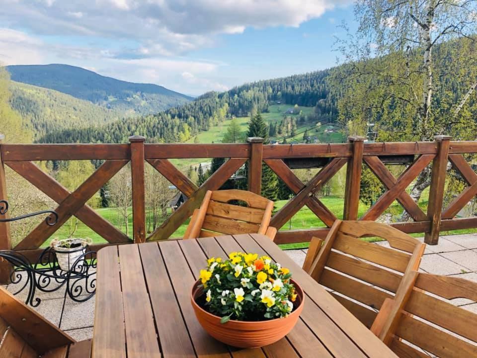 Penzion Alenka Špindlerŭv Mlýn Luaran gambar